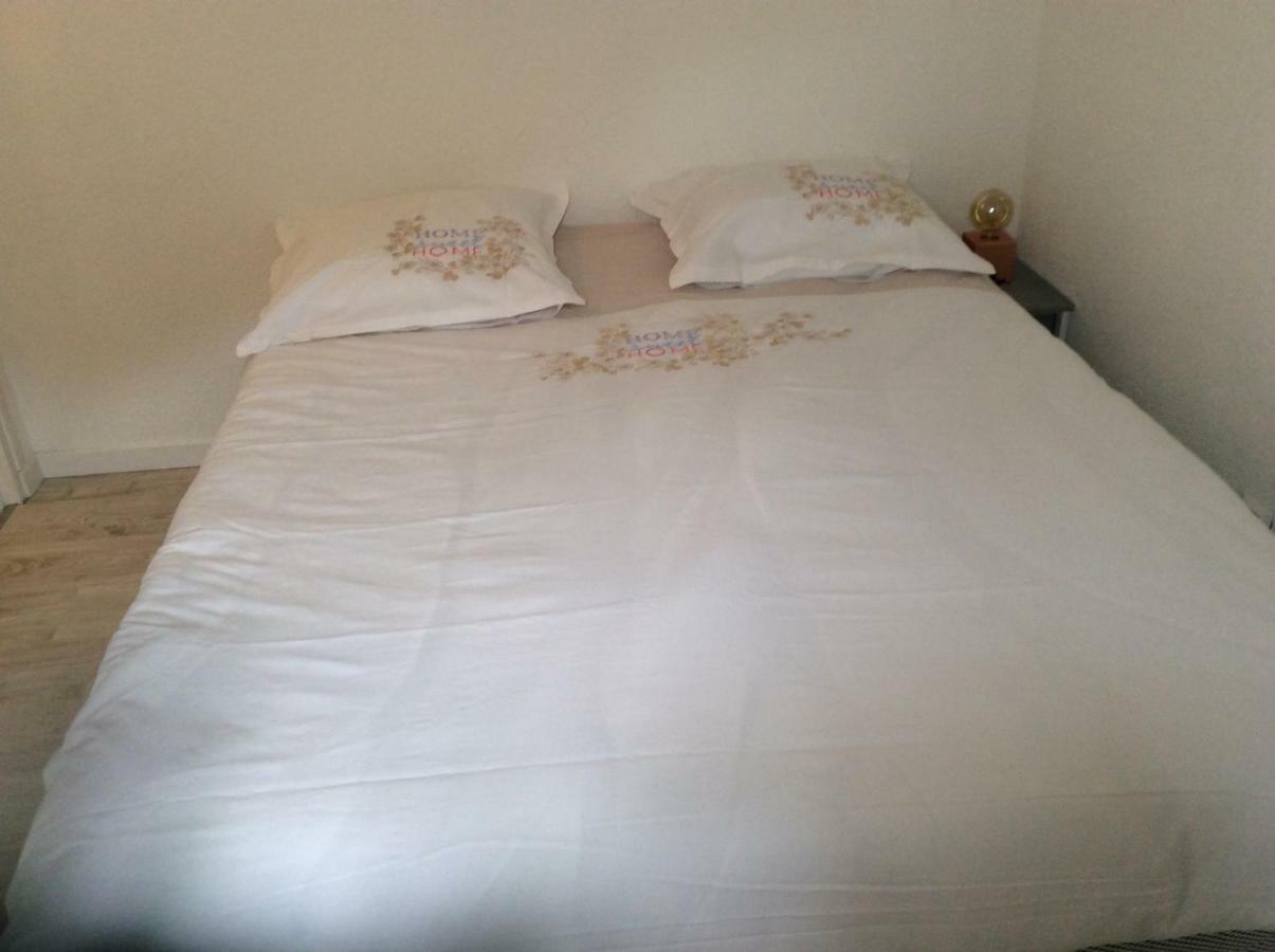Gites Et Chambres D'Hotes Les Roses The Hauterives Zewnętrze zdjęcie