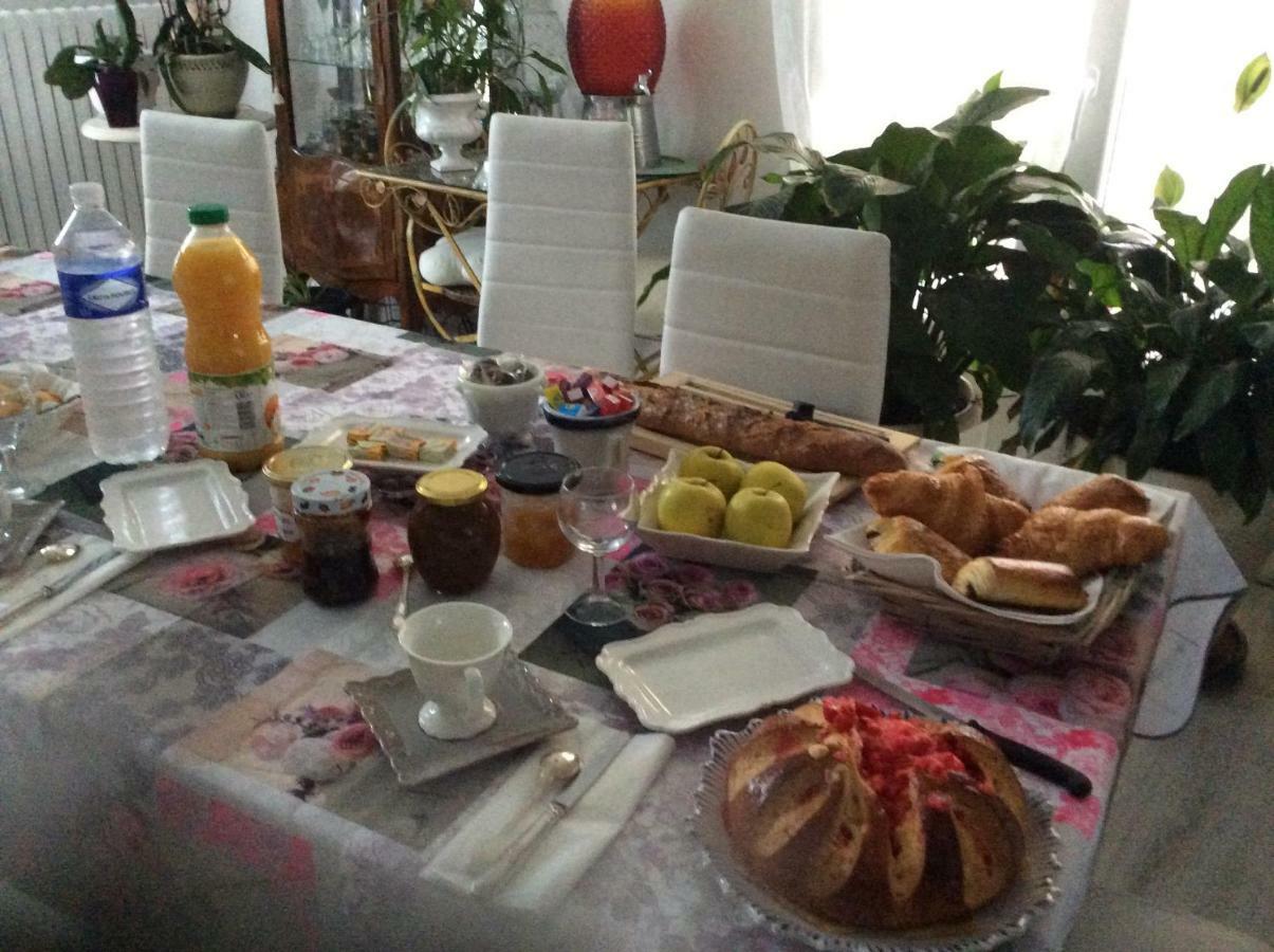 Gites Et Chambres D'Hotes Les Roses The Hauterives Zewnętrze zdjęcie